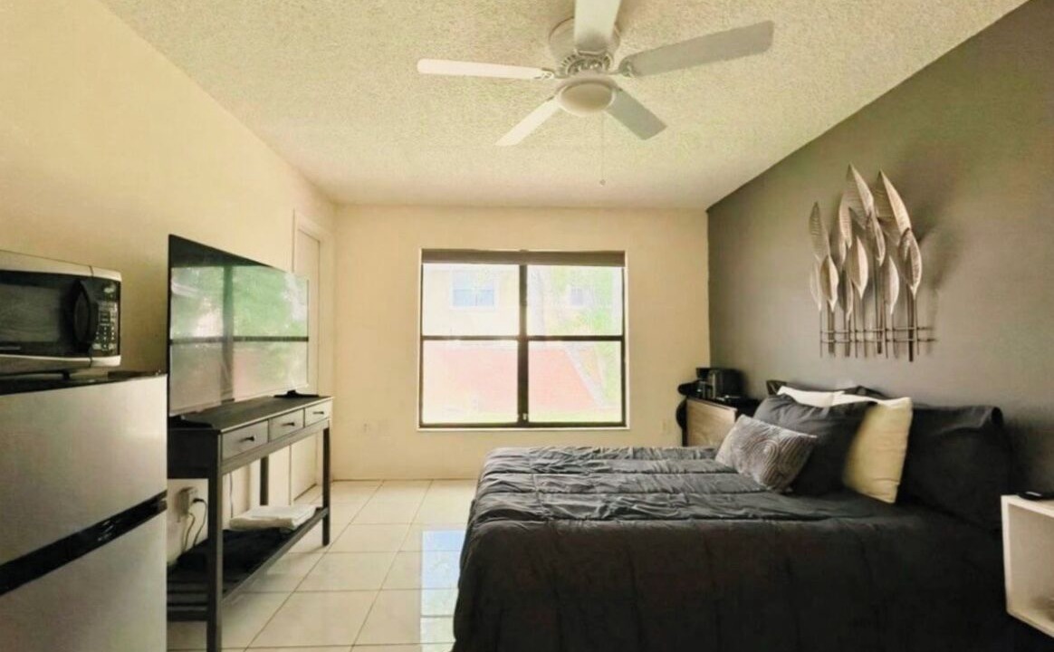Photo of Bedroom in Buena Ventura Lakes