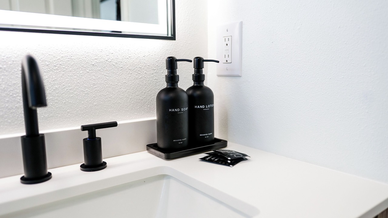 Photo of Bathroom in Buena Ventura Lakes