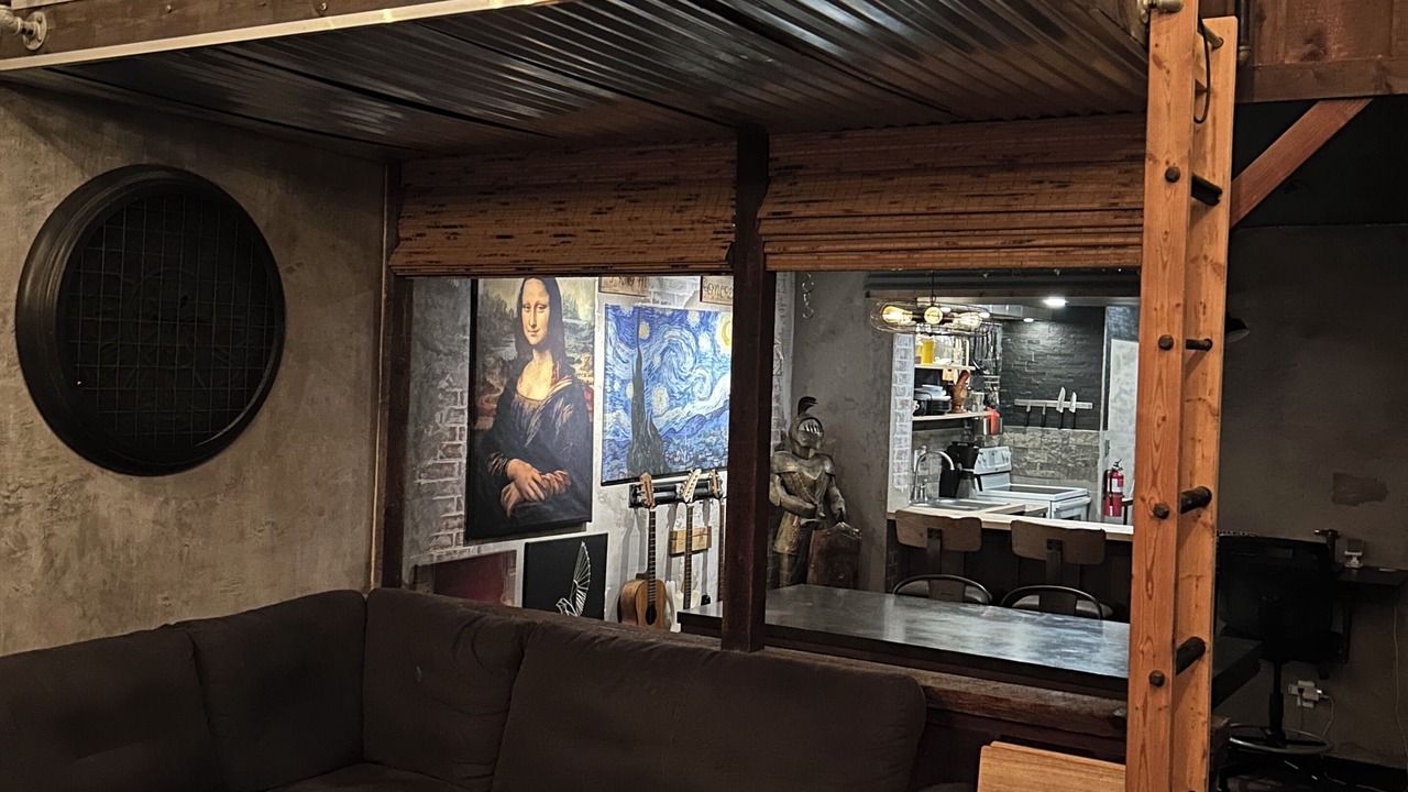 Photo of Livingroom in Kirkman South