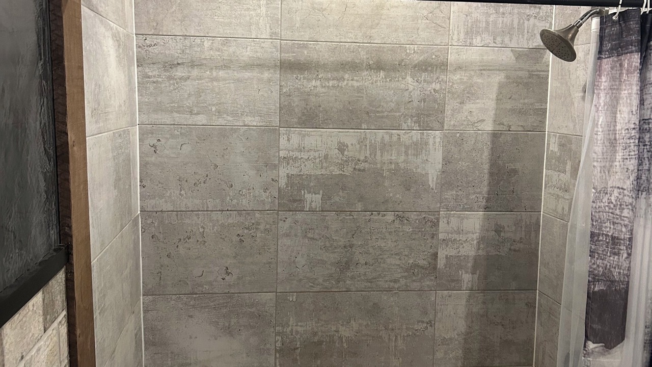 Photo of Bathroom in Kirkman South