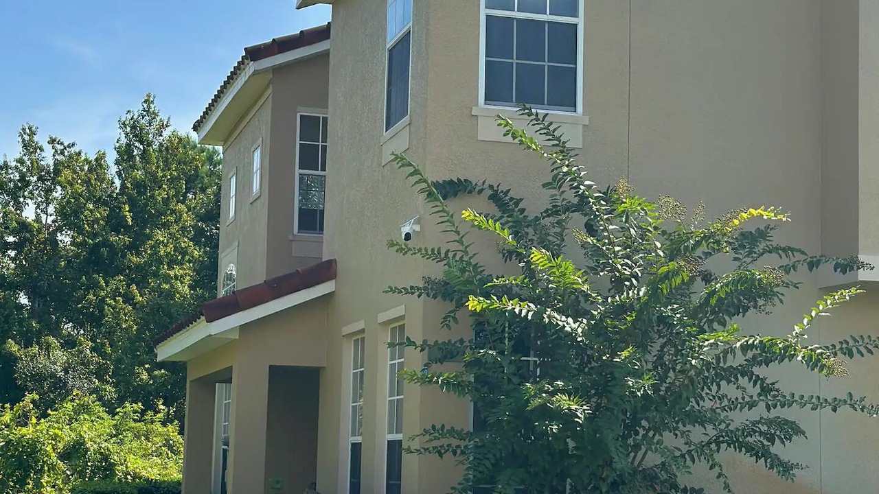 Photo of Outdoor in Loughman