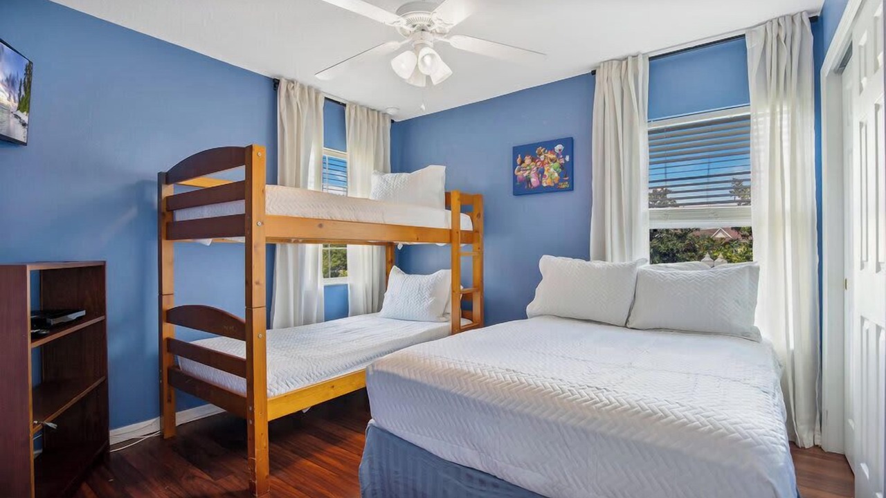 Photo of Bedroom in Crestwynd Bay