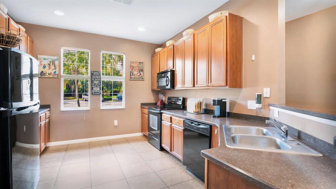 Photo of Kitchen in Crestwynd Bay