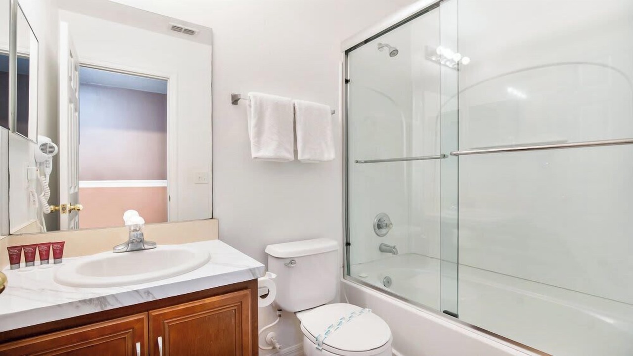 Photo of Bathroom in Crestwynd Bay