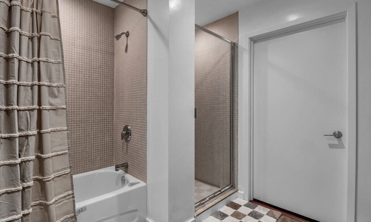 Photo of Bathroom in South Eola