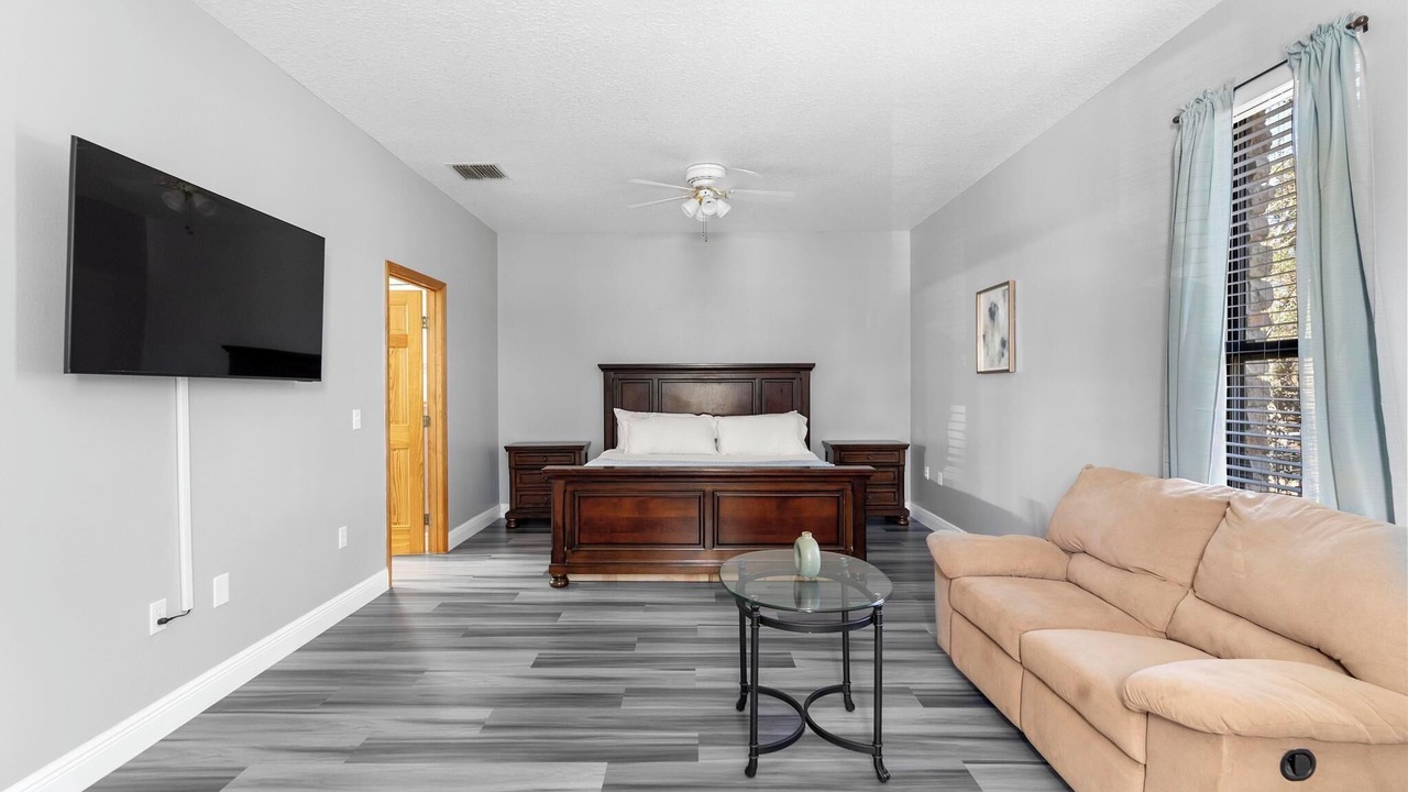 Photo of Livingroom in St. Cloud