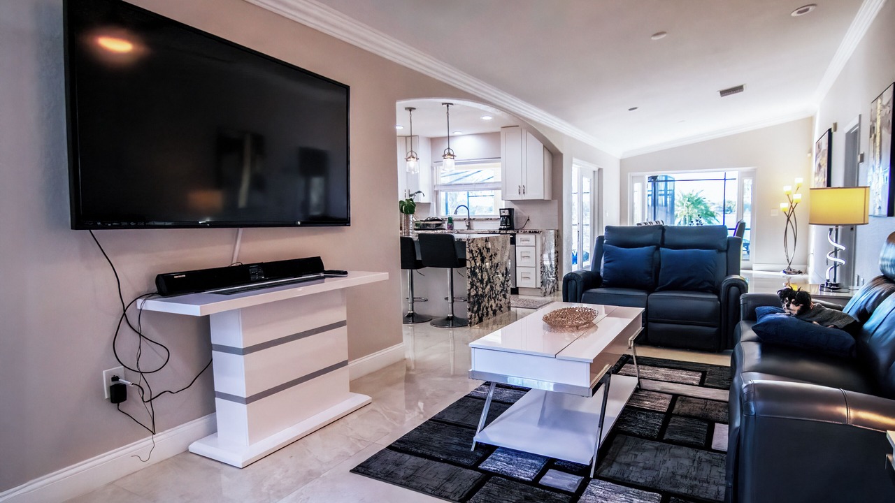 Photo of Livingroom in Dover Shores West