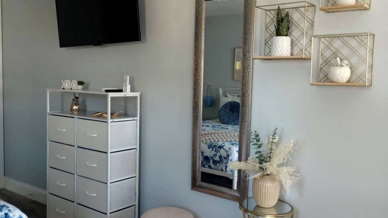 Photo of Bedroom in Buena Ventura Lakes