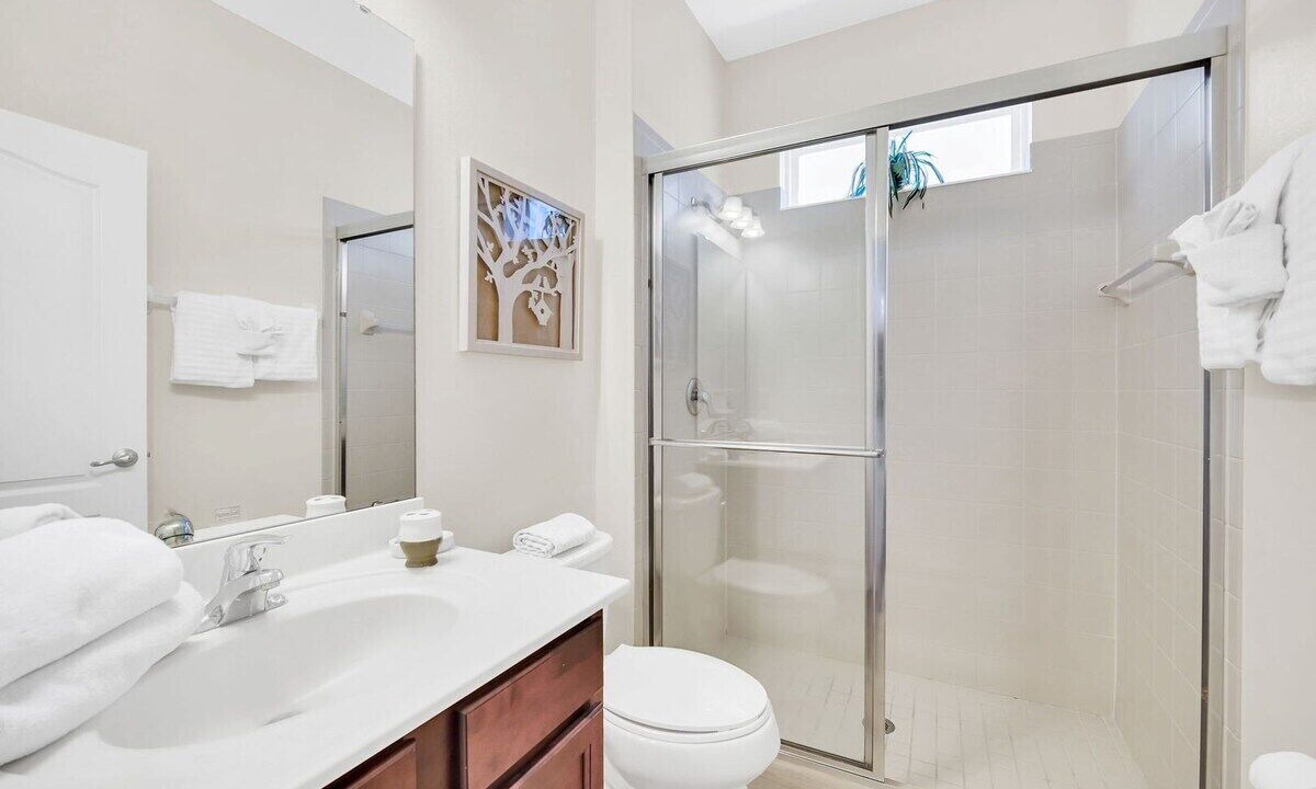 Photo of Bathroom in Sunridge Woods