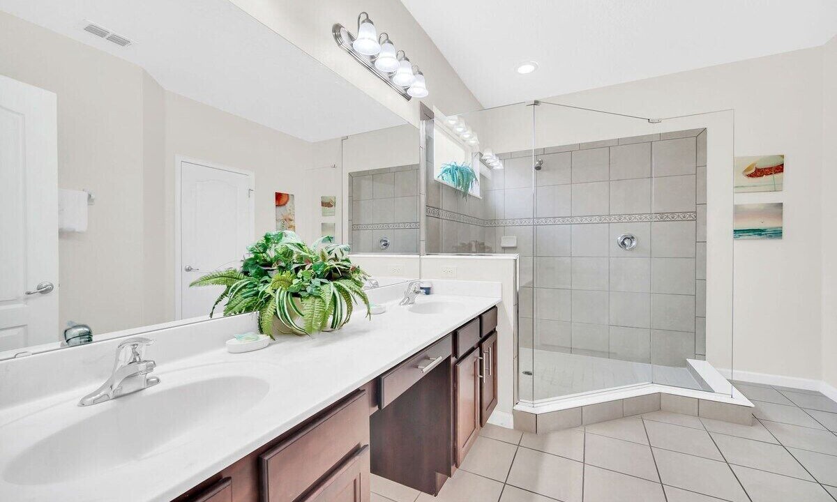 Photo of Bedroom in Sunridge Woods
