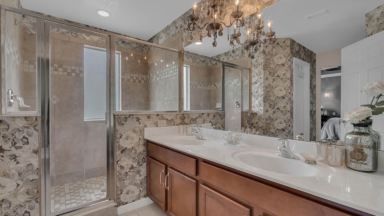 Photo of Bathroom in Watersong