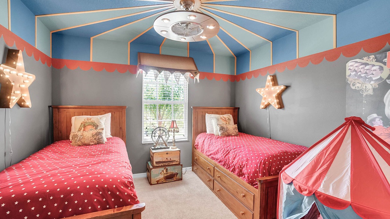 Photo of Bedroom in Watersong