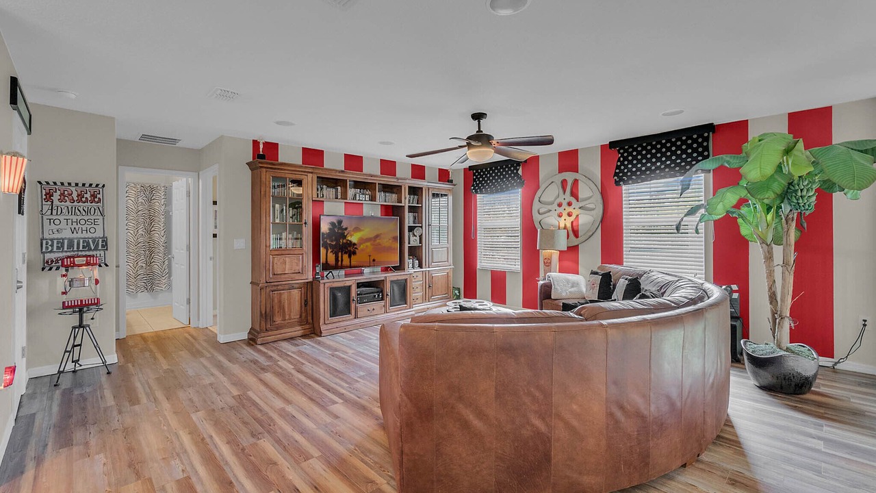 Photo of Livingroom in Watersong