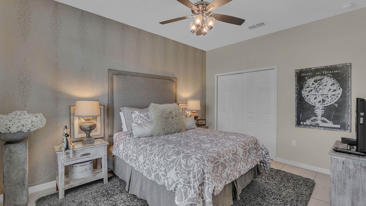 Photo of Bedroom in Watersong