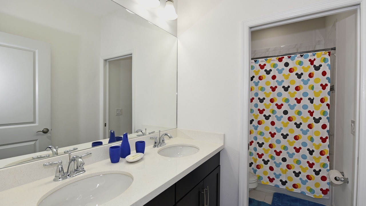 Photo of Bathroom in Sandy Ridge