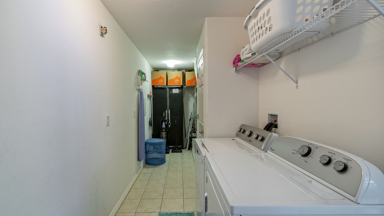 Photo of Bedroom in Buena Ventura Lakes