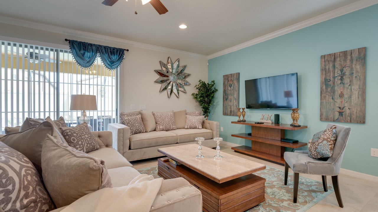 Photo of Livingroom in Four Corners