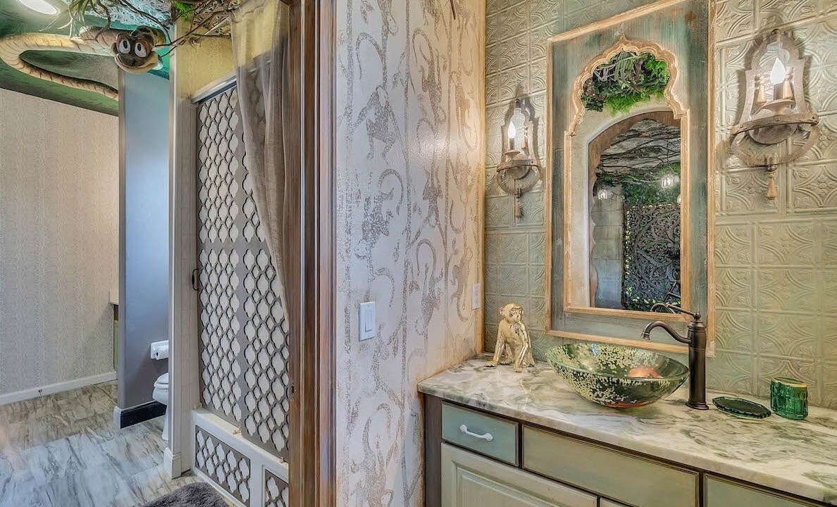 Photo of Bathroom in Watersong