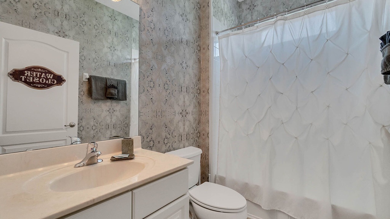 Photo of Bathroom in Watersong