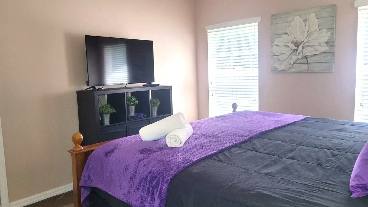 Photo of Bedroom in Sandy Ridge