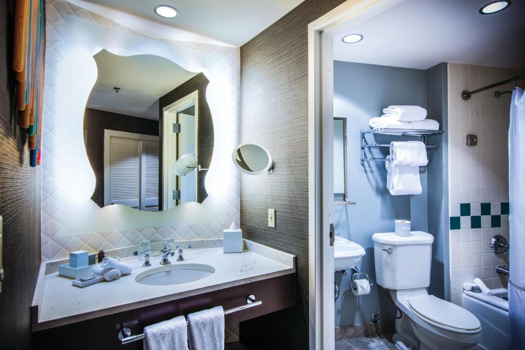 Photo of Bathroom in Florida Center