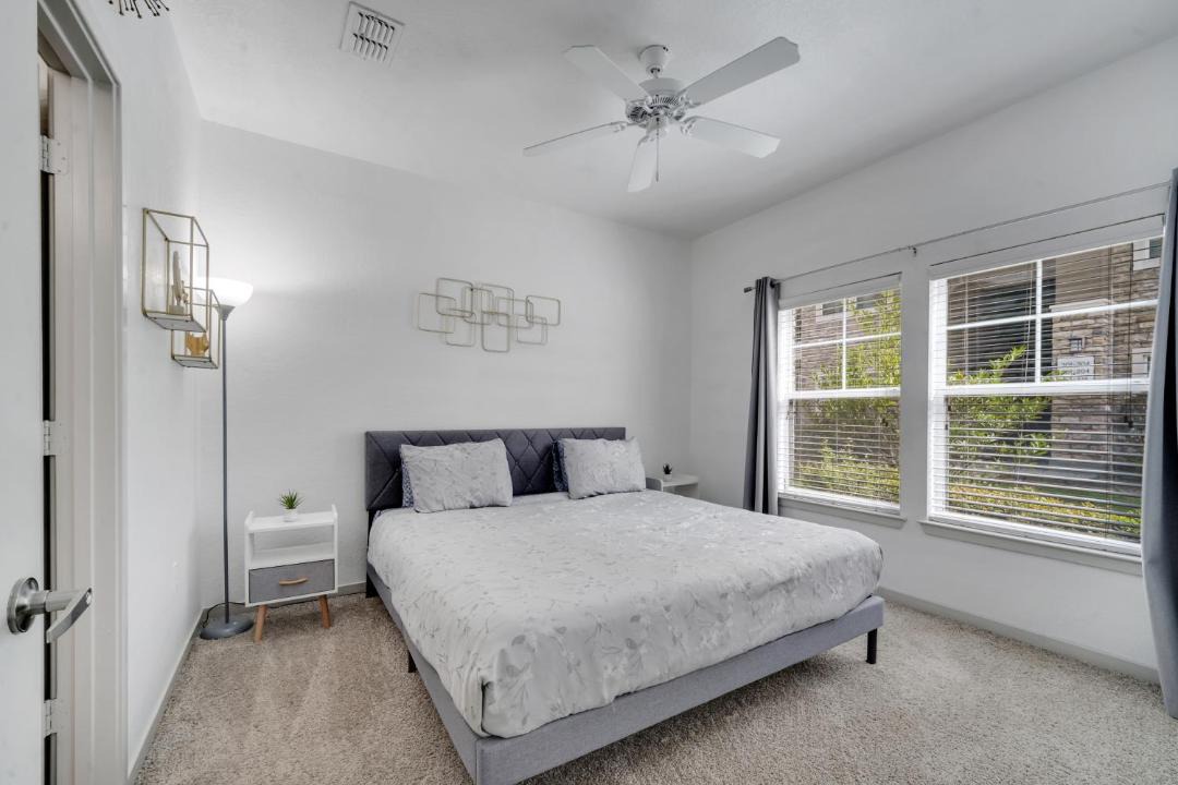 Photo of Bedroom in Florida Center