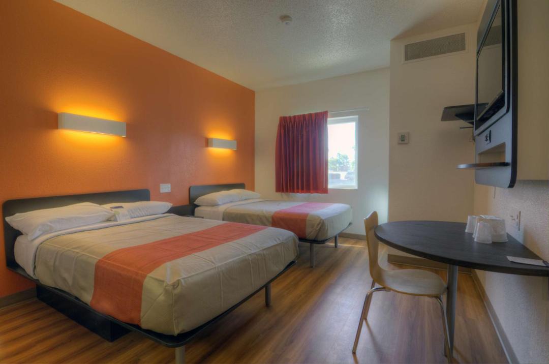 Photo of Bedroom in Florida Center