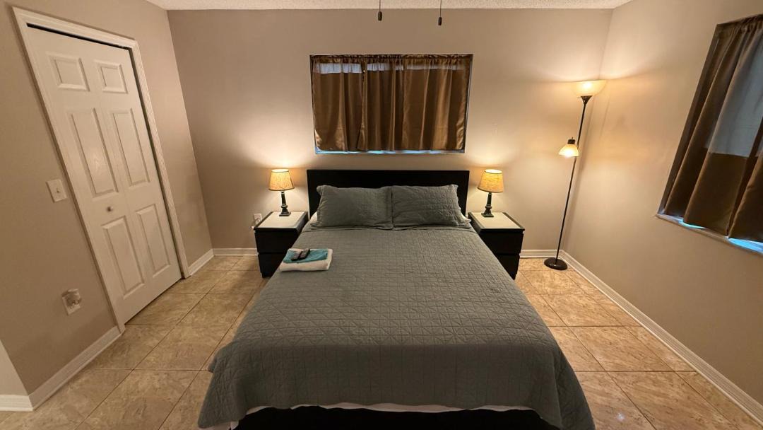 Photo of Bedroom in Englewood Park