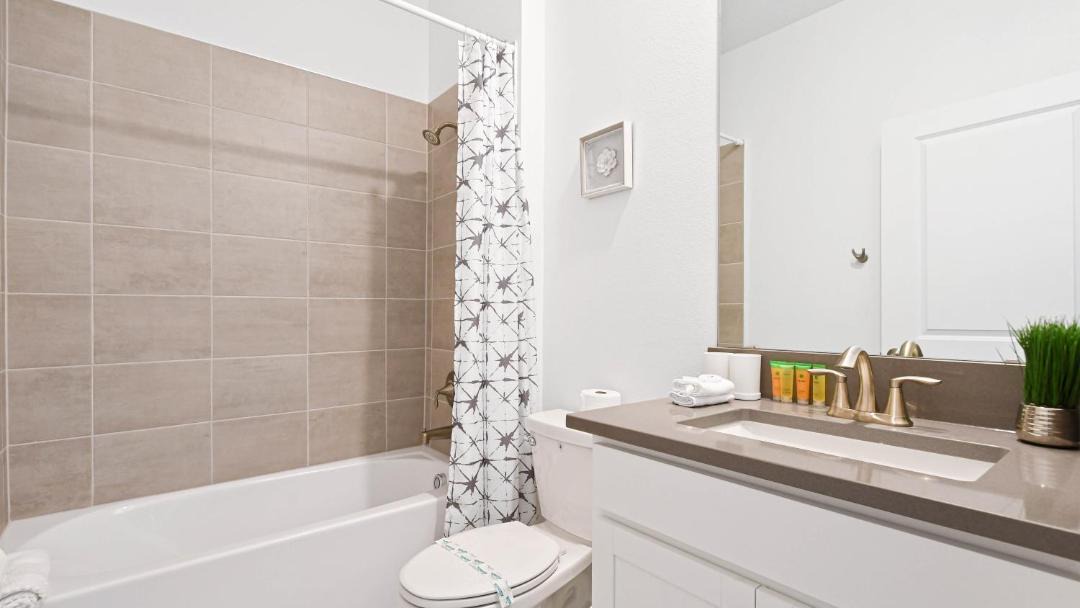 Photo of Bathroom in Downtown Orlando