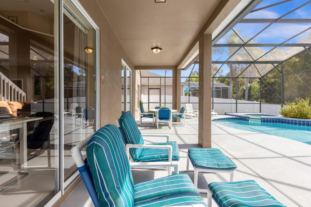 Photo of Patio Balcony in Crescent Lakes