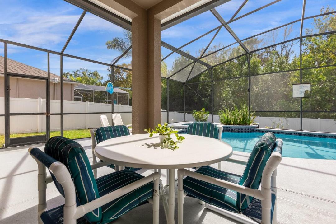 Photo of Patio Balcony in Crescent Lakes