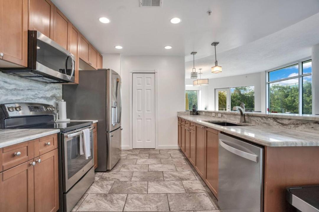 Photo of Kitchen in South Eola