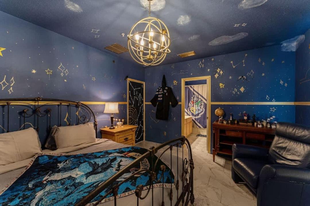Photo of Bedroom in Lakeside Estates