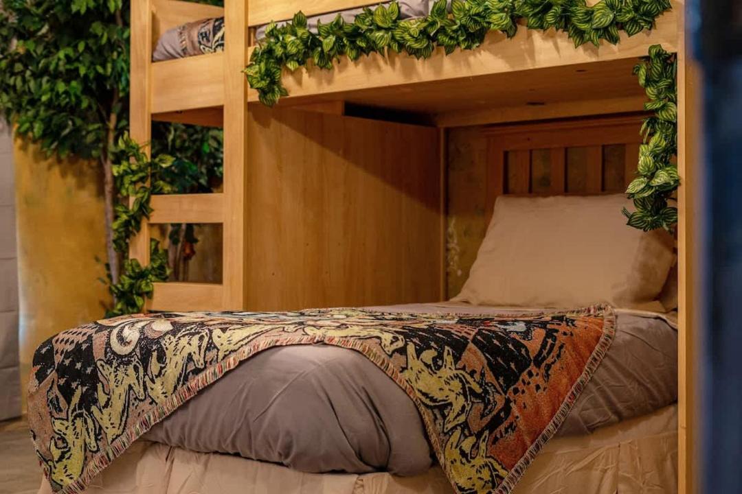 Photo of Bedroom in Lakeside Estates