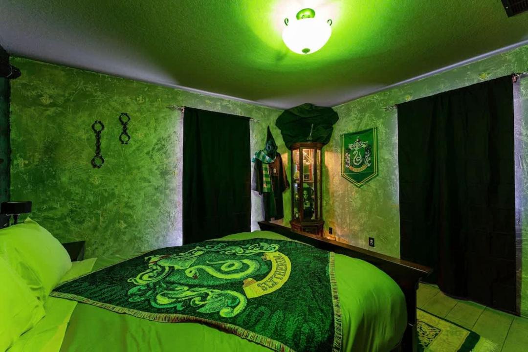 Photo of Bedroom in Lakeside Estates