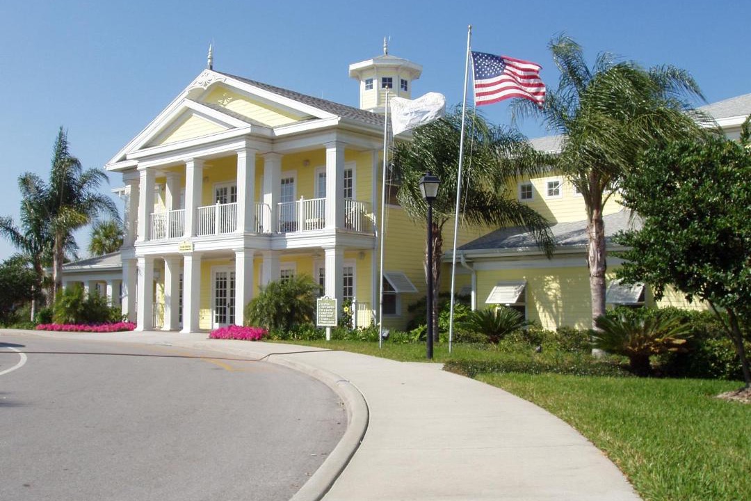 Photo of Buildings in Bahama Bay