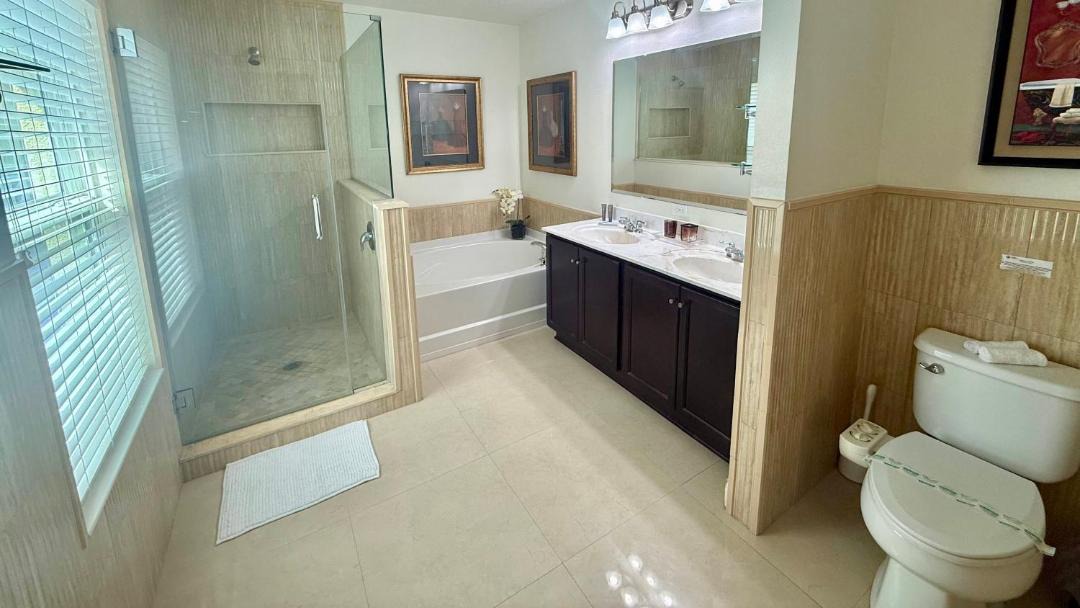 Photo of Bathroom in Crystal Cove