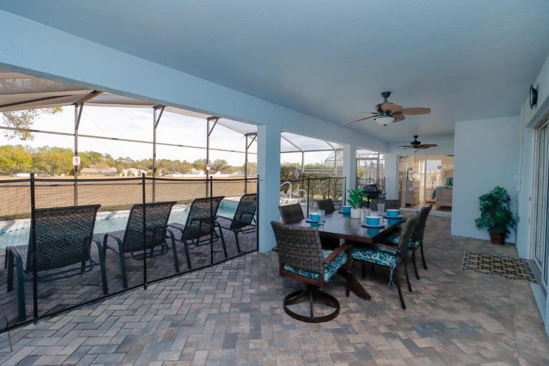 Photo of Patio Balcony in Orange Tree