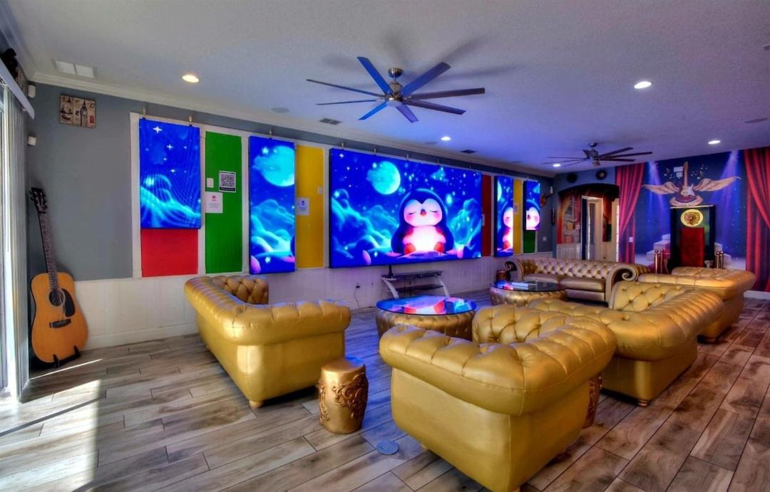 Photo of Livingroom in Loughman