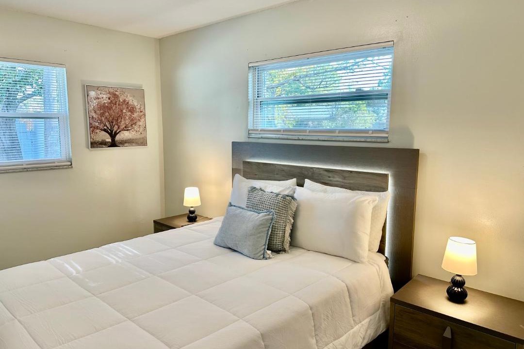 Photo of Bedroom in Dover Manor