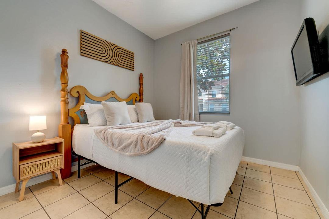 Photo of Bedroom in Crestwynd Bay