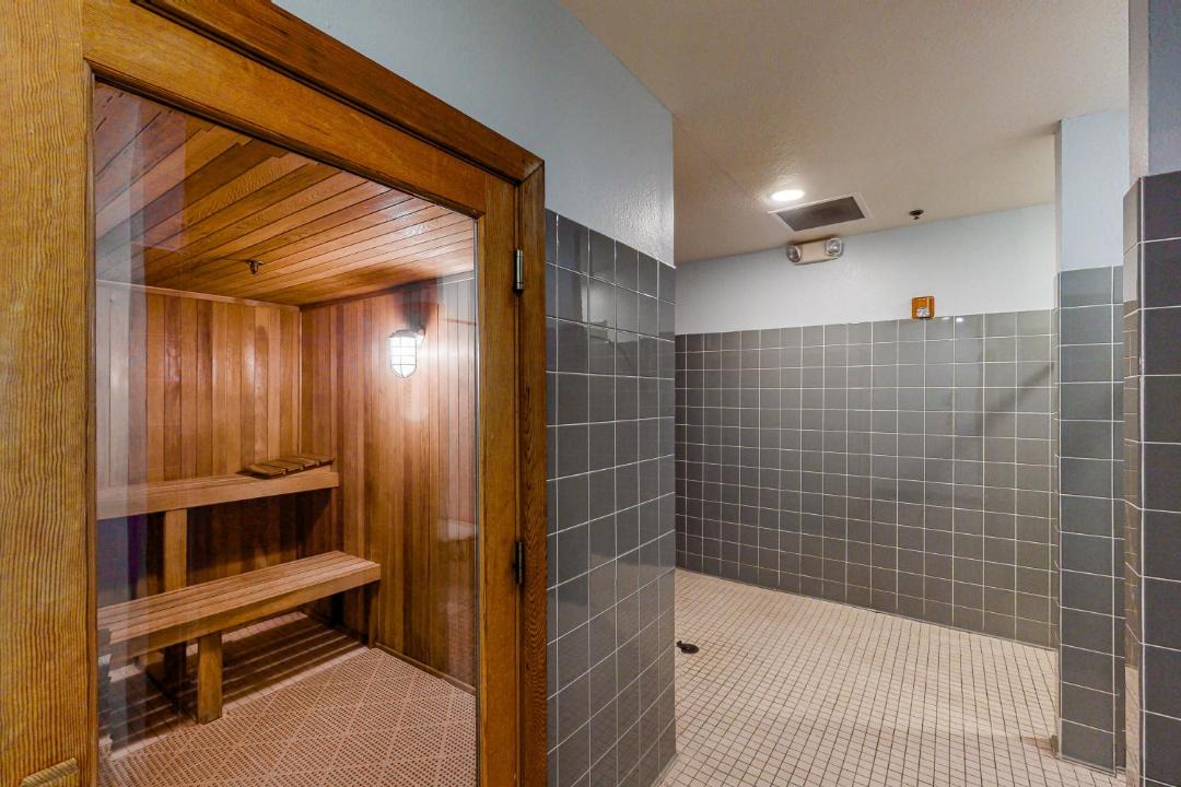 Photo of Bathroom in Bahama Bay