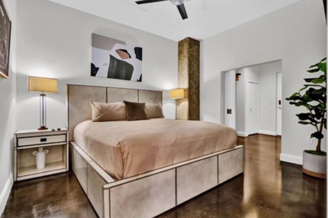Photo of Bedroom in South Eola