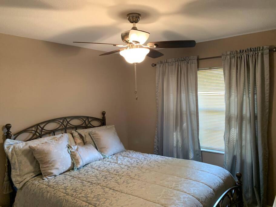 Photo of Bedroom in Doctor Phillips