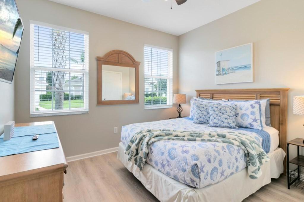 Photo of Bedroom in Windsor Palms