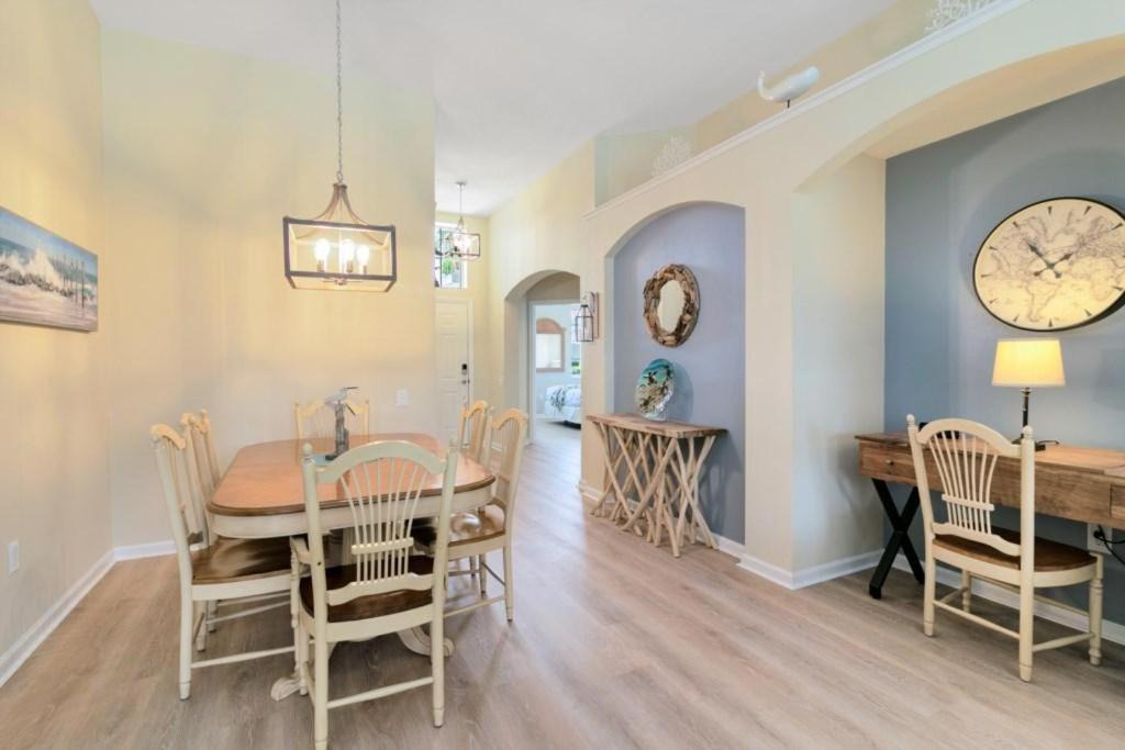 Photo of Others in Windsor Palms