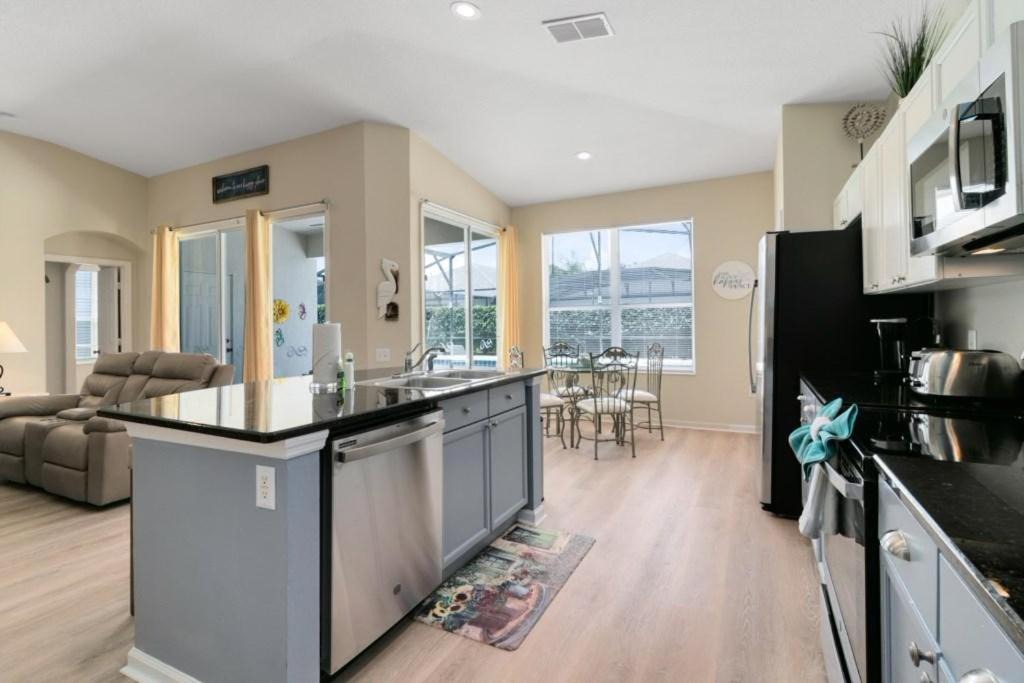 Photo of Others in Windsor Palms