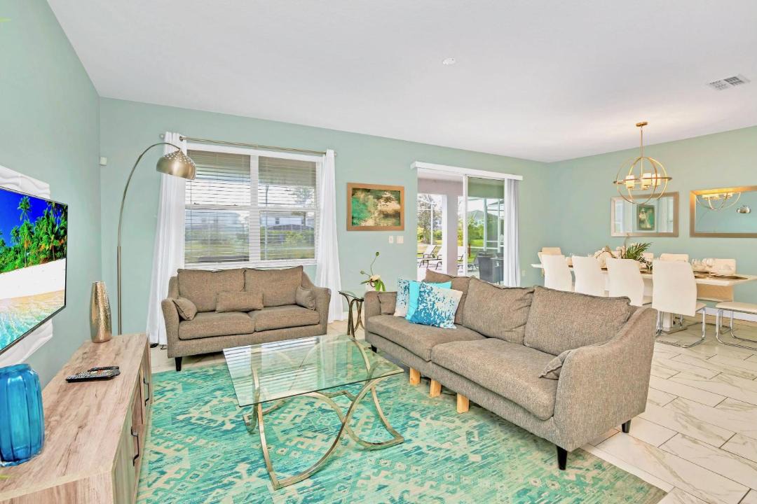 Photo of Livingroom in Davenport