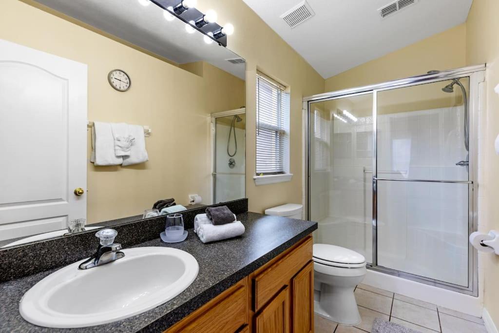 Photo of Bathroom in Sandy Ridge