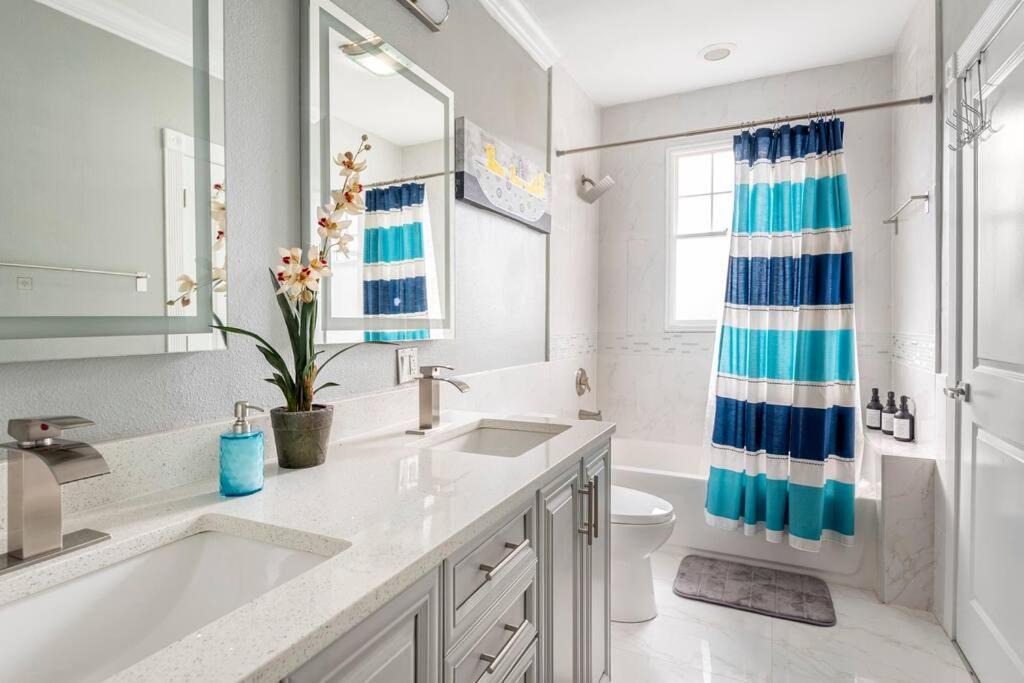 Photo of Bathroom in Lake Cherokee